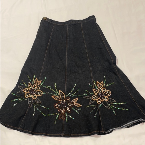 Midi Skirt - Picture 1 of 6
